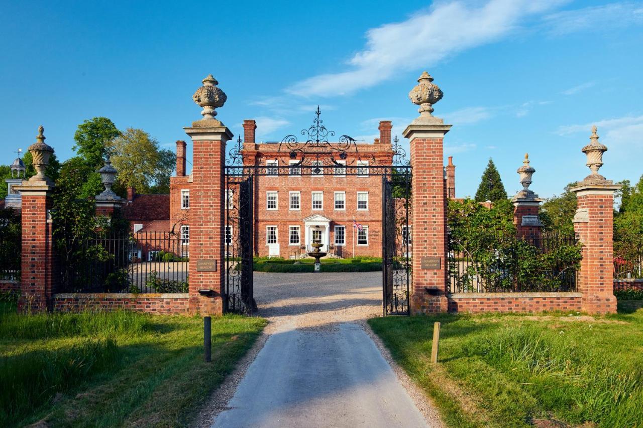 Champneys Henlow Екстериор снимка