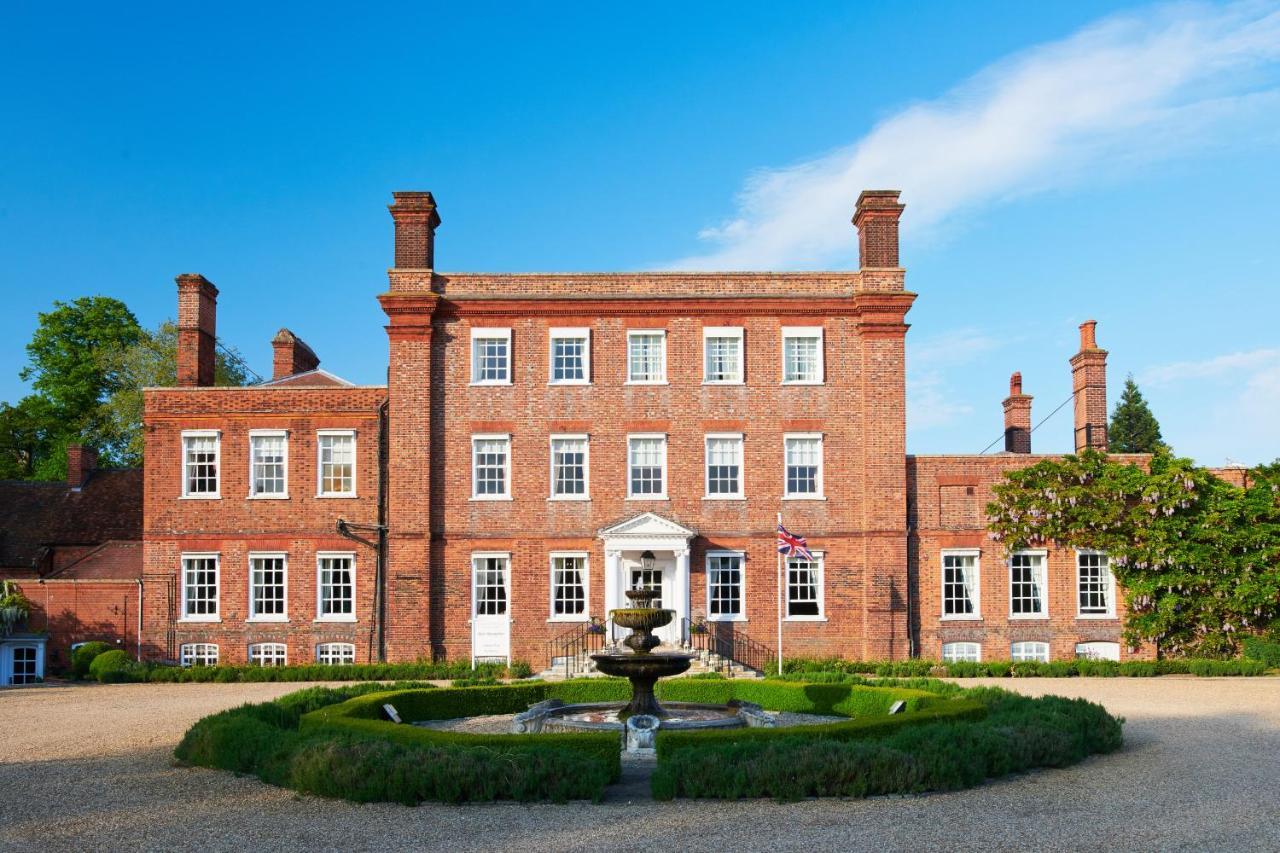 Champneys Henlow Екстериор снимка