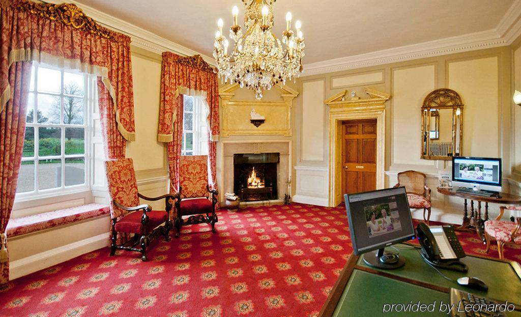 Champneys Henlow Екстериор снимка