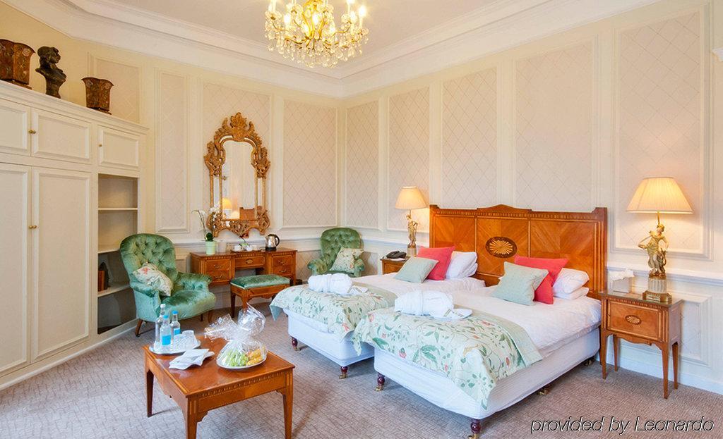 Champneys Henlow Екстериор снимка