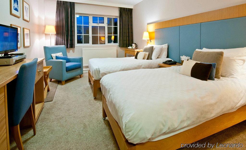 Champneys Henlow Екстериор снимка
