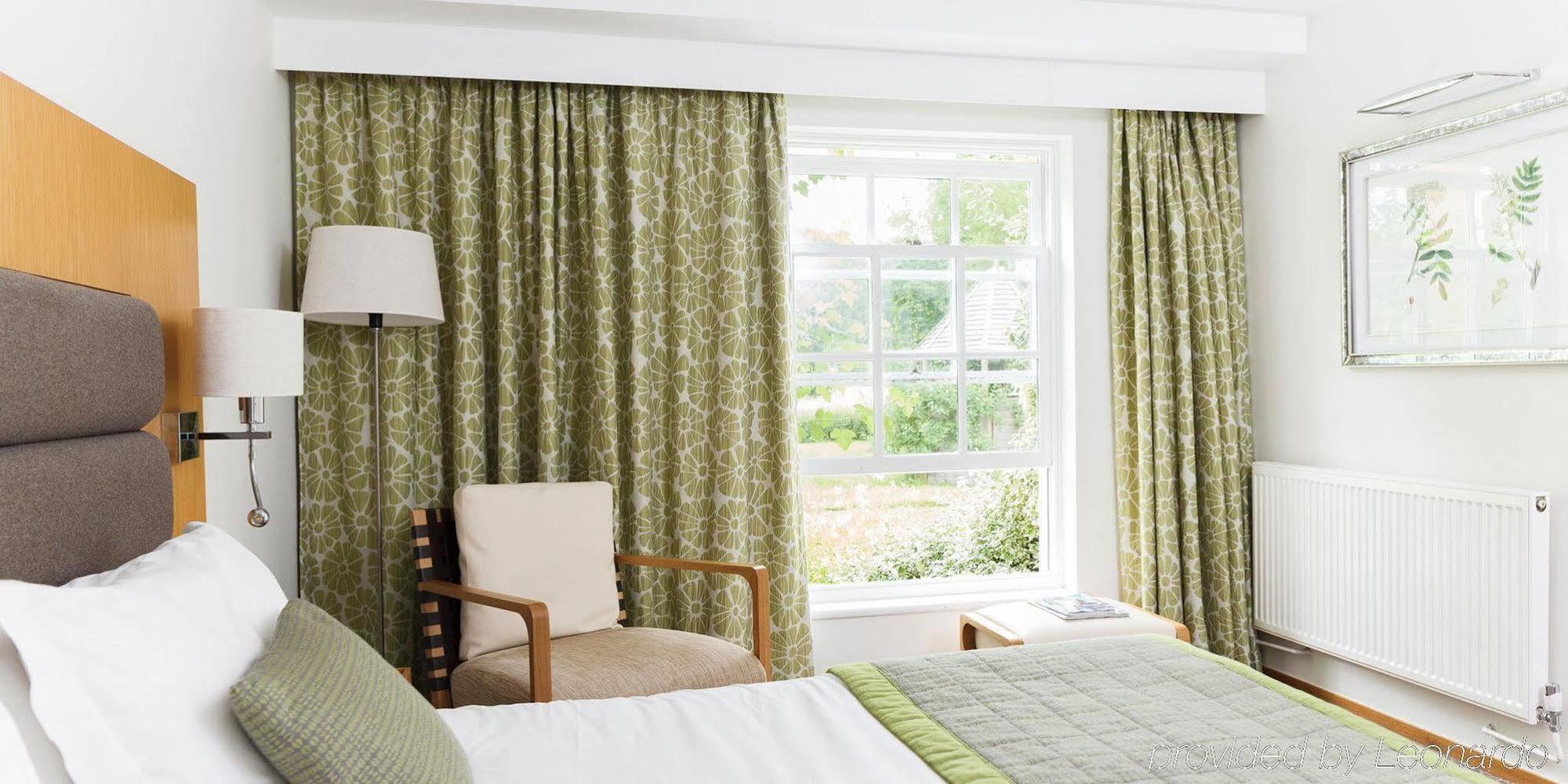 Champneys Henlow Екстериор снимка